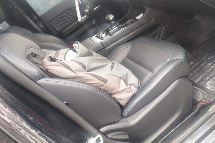 Used  BJ40 2024 2.0D Blade Hero Glory Edition
