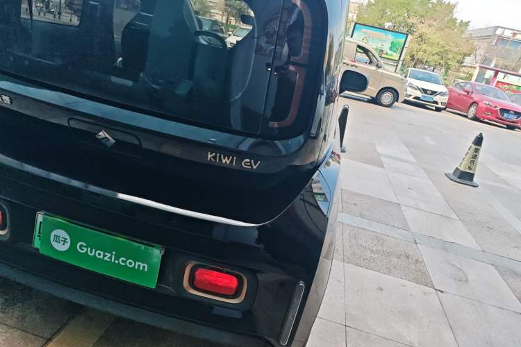 Used Baojun KiWi EV 2022 Designer Lite Edition Lithium Iron Phosphate