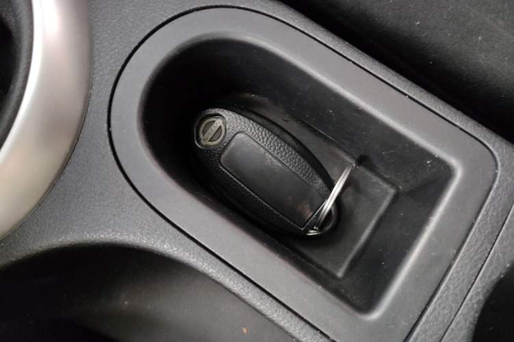 Used Nissan Qashqai 2015 2.0 XL Cool Fire MT 2WD
