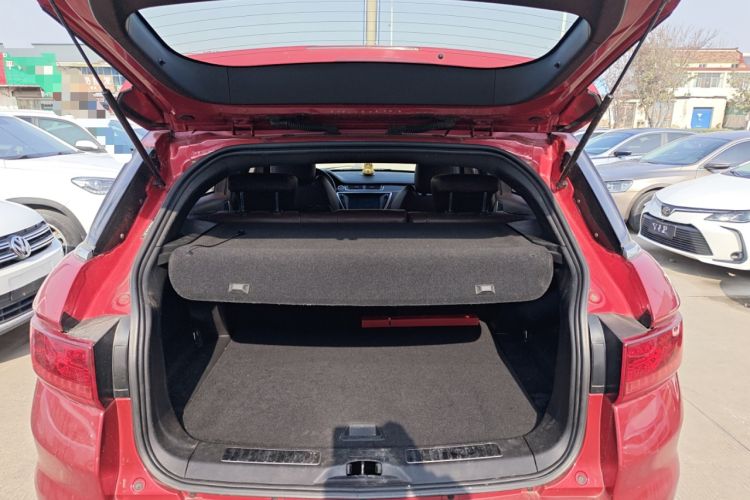 Used Land X7 2015 2.0T Panoramic Prestige Edition
