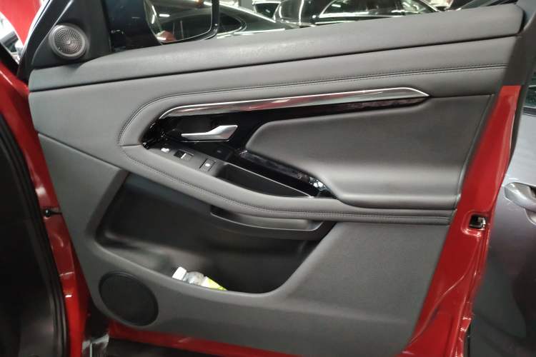 Used Land Rover Range Rover Evoque 2020 249 PS R-DYNAMIC SE Sport Technology Edition
