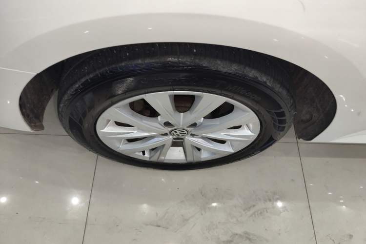 Used Volkswagen Lavida 2017 1.6L Automatic Comfort Edition