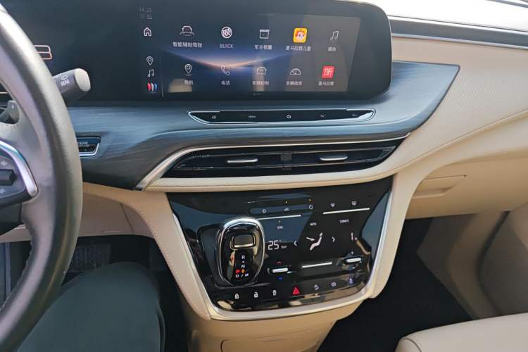 Used Buick GL8 2023 ES Lu Zun Deluxe Model
