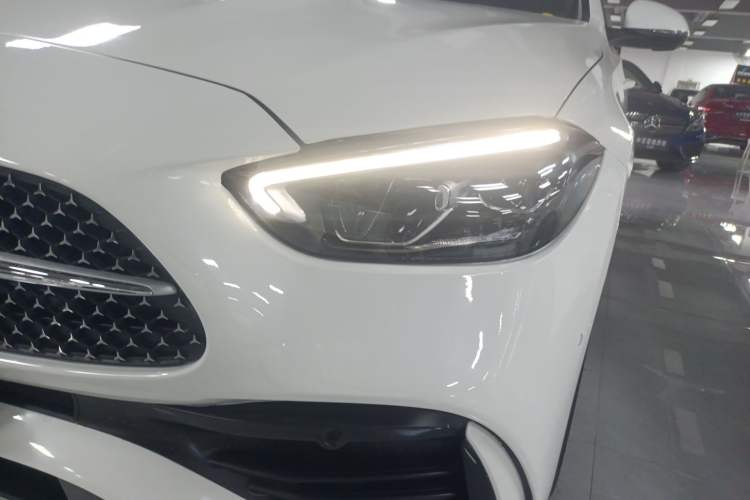 Used Mercedes-Benz C-Class 2023 Second Facelift C 260 L Sport Edition
