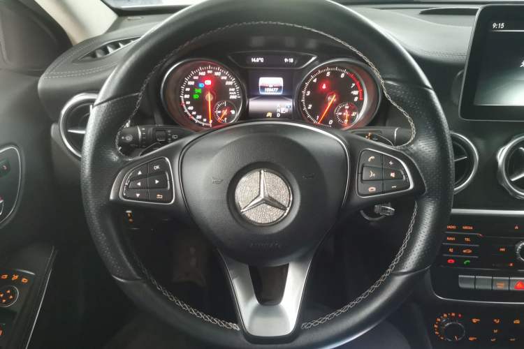 Used Mercedes-Benz GLA 2017 GLA 200 Fashion Model
