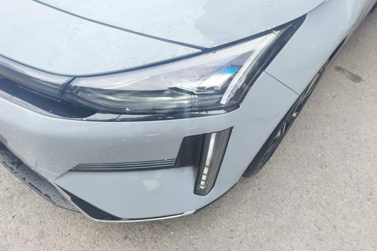 Used  L6 2024 125km Creative Edition