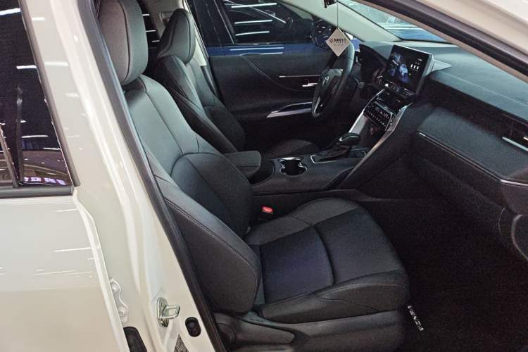 Used Toyota Venza 2023 2.0L CVT Two-Wheel Drive Luxury Edition