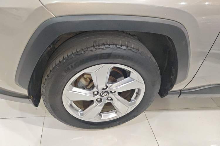 Used Toyota RAV4 2020 2.0L CVT Two-Wheel Drive Fashion Edition
