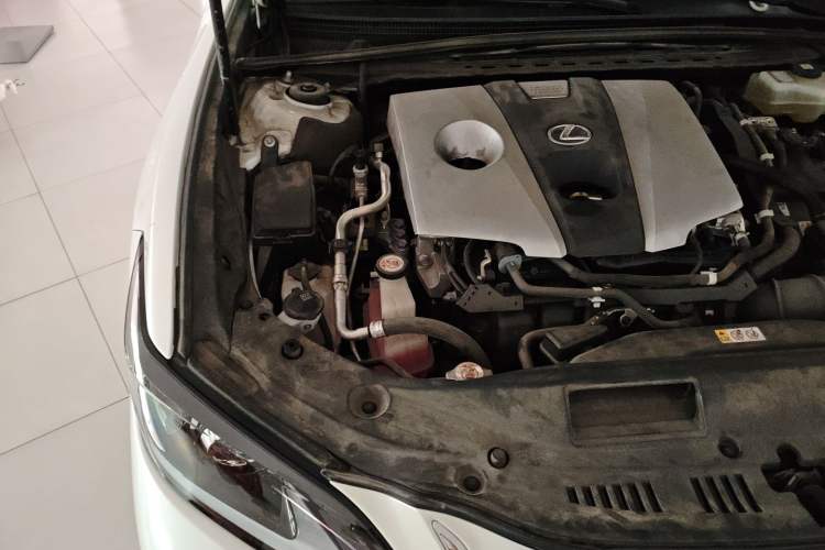 Used Lexus ES 2020 300h Premier Edition
