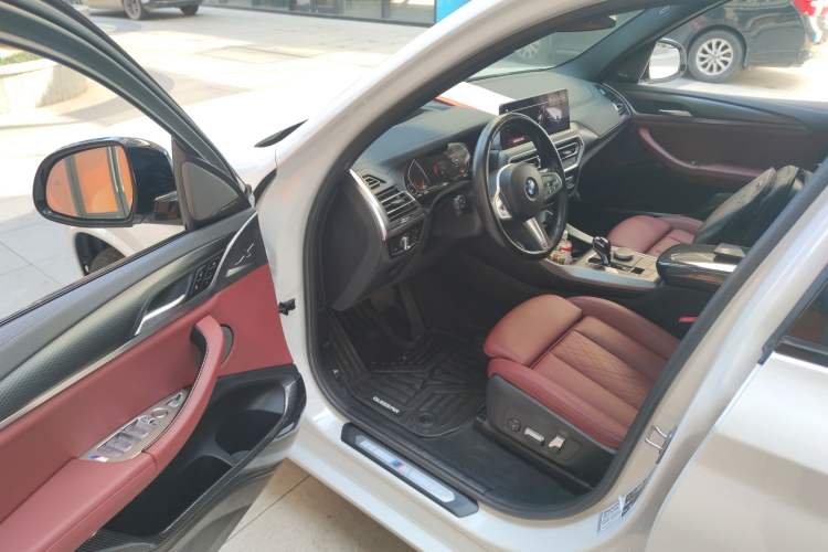 Used BMW X3 2022 Second Facelift xDrive30i Luxury Edition M Night Sky Package
