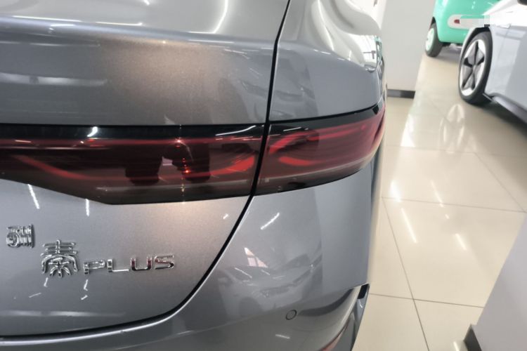 Used BYD Qin PLUS 2025 DM-i Smart Drive 55KM Leading Model
