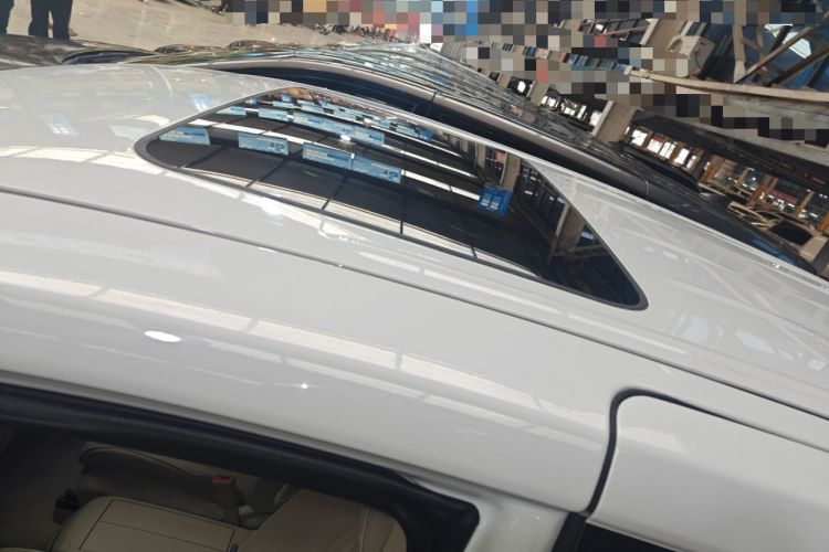 Used Buick GL8 2023 Facelifted Land Cruiser Executive Luxury Version