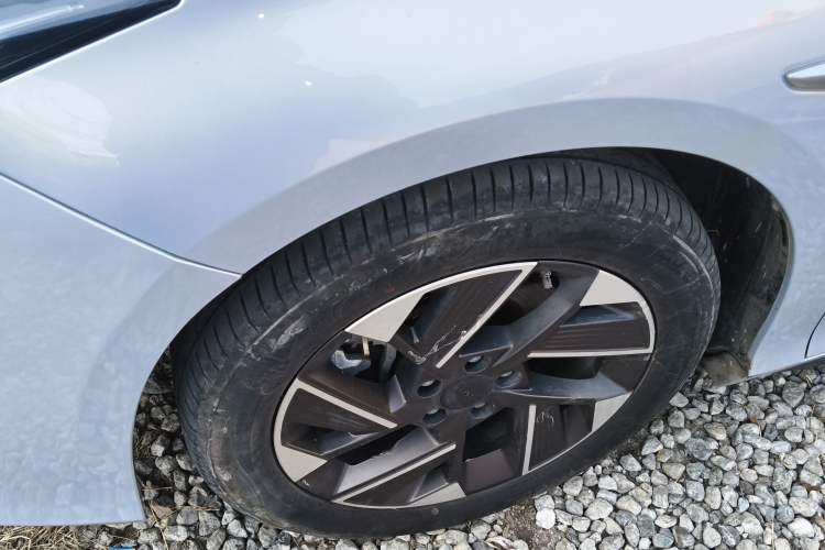 Used AION S Plus 2023 70 Intelligent Edition Lithium Iron Phosphate
