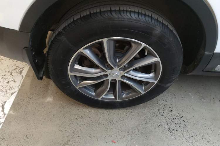 Used Geely Auto Emgrand X7 Sport 2020 1.8TD DCT Two-Wheel Drive Smart Connect 4G-Enabled Version
