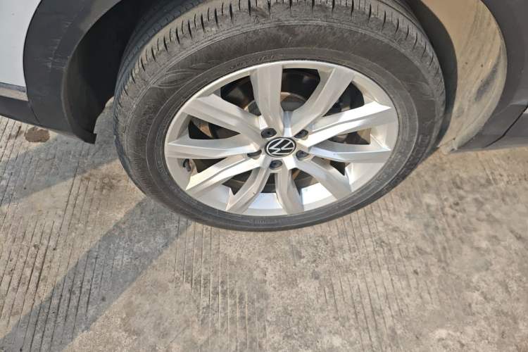 Used Volkswagen T-ROC 2022 280TSI DSG Two-Wheel Drive Elite PLUS
