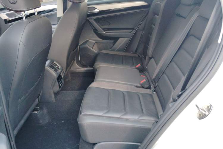 Used Volkswagen Tayron 2022 280TSI Two-Wheel Drive Luxury Smart Connectivity Version
