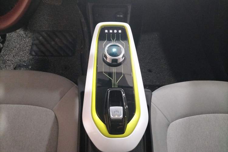 Used Oshan Benni E-Star 2021 National Edition Xin Yue Version Lithium Iron Phosphate (31.95 kWh)