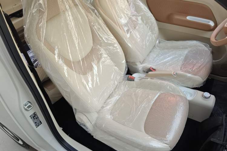 Used Wuling Hongguang MINIEV 2024 3rd Generation 215km Youth Edition
