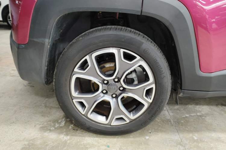 Used  Renegade 2017 180T Automatic Smart Version
