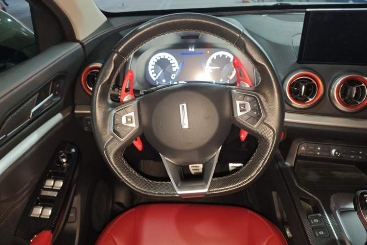 Used Wey VV5 2019 1.5T Two-Wheel Drive Smart Pioneer
