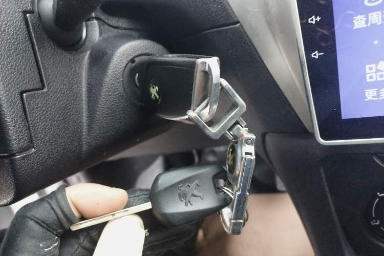 Used Peugeot 301 2017 1.6L Manual Comfort Edition
