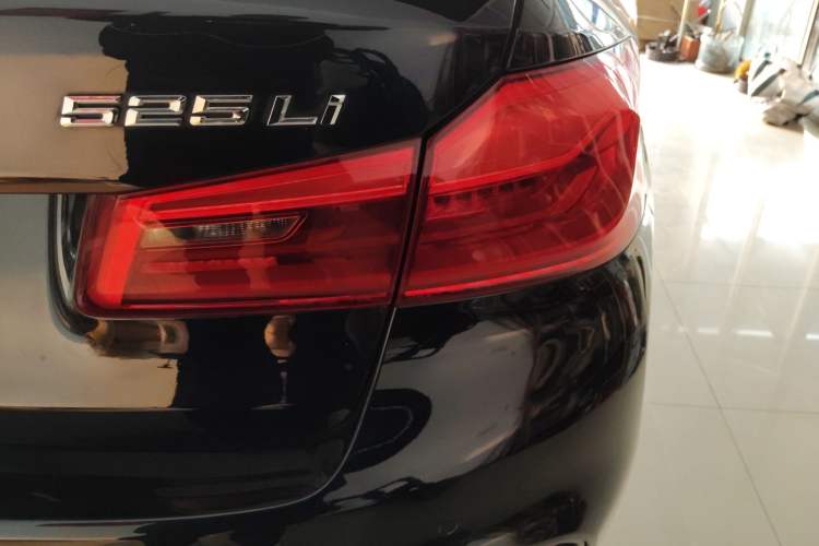 Used BMW 5 Series 2018 525Li M Sport Package
