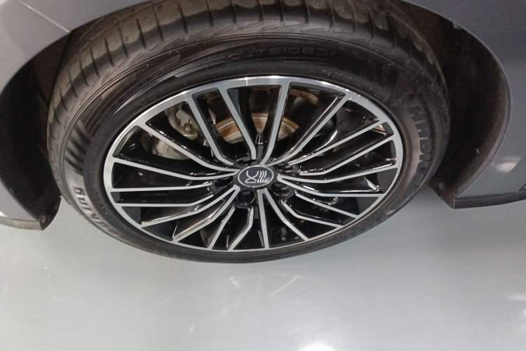 Used BYD Han 2020 EV Long-Range Luxury Model
