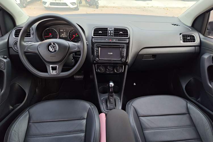 Used Volkswagen Polo 2014 1.6L Automatic Comfort Edition
