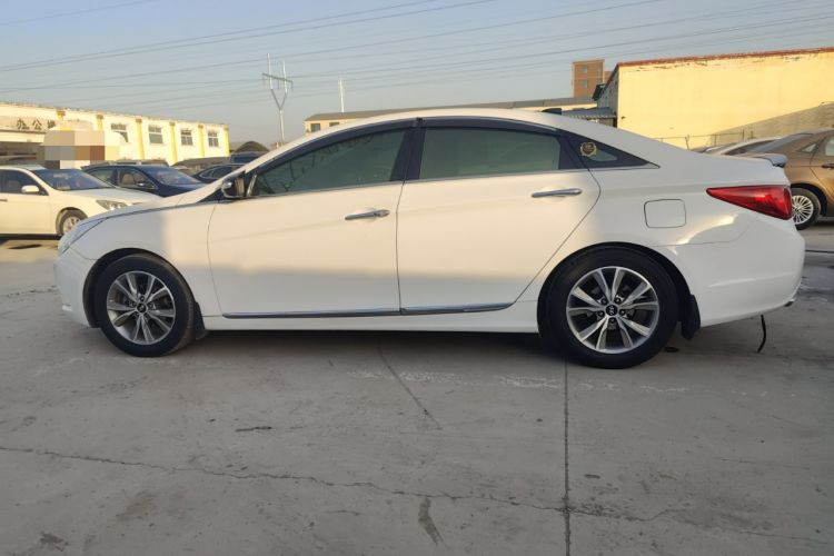 Used Hyundai Sonata 2014 2.4L Automatic Leading Edition China IV Standard

