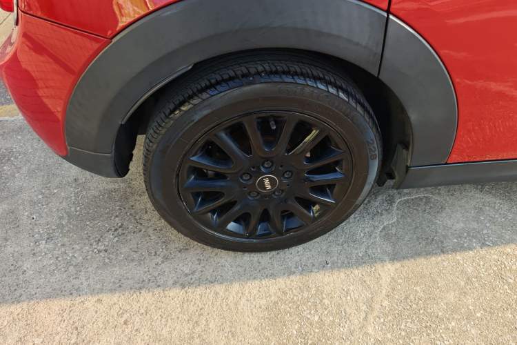 Used  MINI 2015 1.5T COOPER Fun Five-Door Edition
