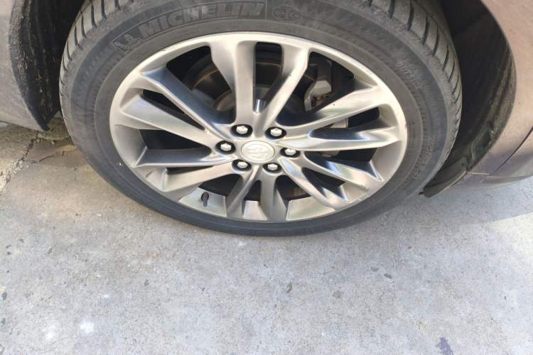 Used Buick Enclave 2020 28T All-Wheel Drive Avenir
