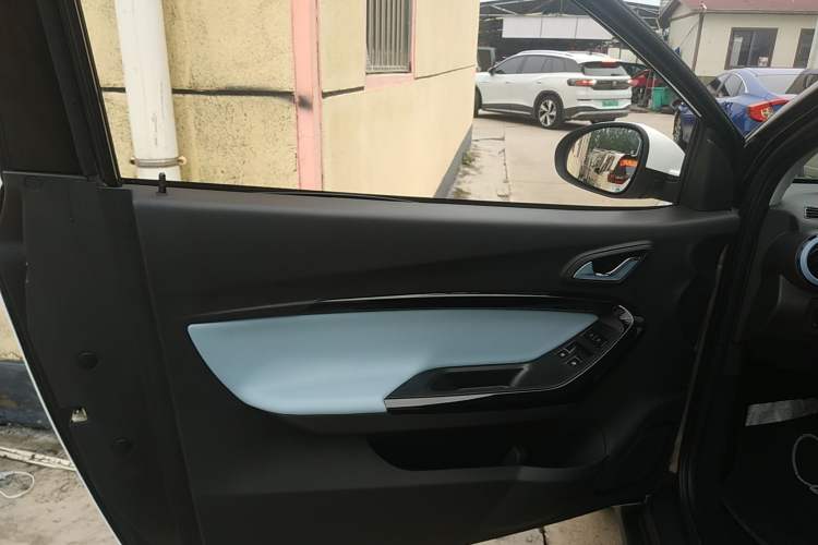 Used Chery Little Ant 2022 Sweet Pink Edition Full-Sugar Version Lithium Iron Phosphate 30 kW 301 km
