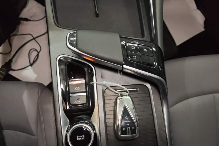 Used Changan UNI-T 2022 1.5T Prestige Version
