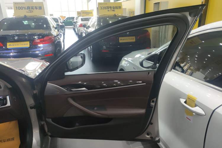 Used BMW 5 Series 2022 Restyled 525Li Luxury Package
