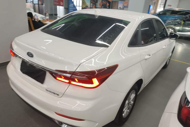 Used Ford Escort 2021 1.5L Automatic Platinum Edition