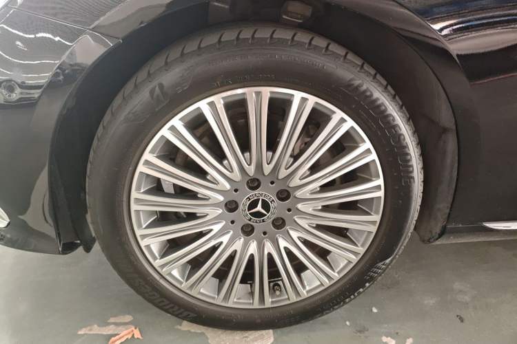 Used Mercedes-Benz E-Class 2023 Updated E 300 L Luxury Edition
