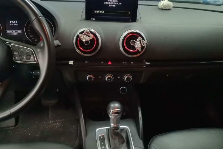 Used Audi A3 2019 Limousine 35 TFSI Fashion Edition China VI Emission Standard