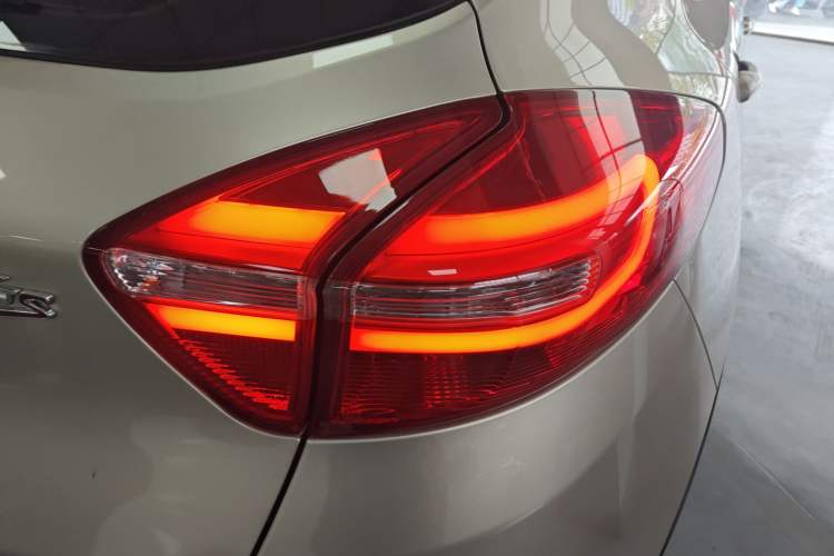 Used Geely Auto Emgrand GS 2016 Sport Edition 1.3T Automatic LingShang Model
