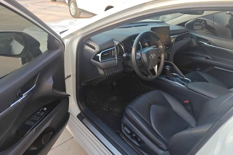 Used Toyota Camry 2021 2.0G Luxury Edition