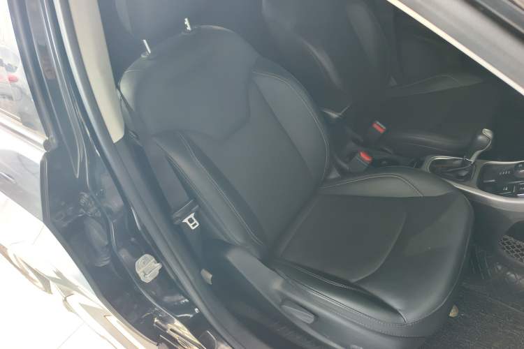 Used  Compass 2017 200T Automatic Family Enjoyment Four-Wheel Drive Edition
