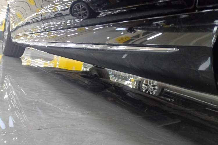 Used Mercedes-Benz E-Class 2022 Second Facelift E 300 L Sporty and Stylish Edition
