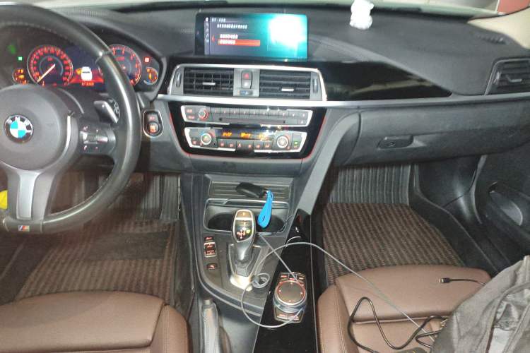 TDK.VehicleDetails.img