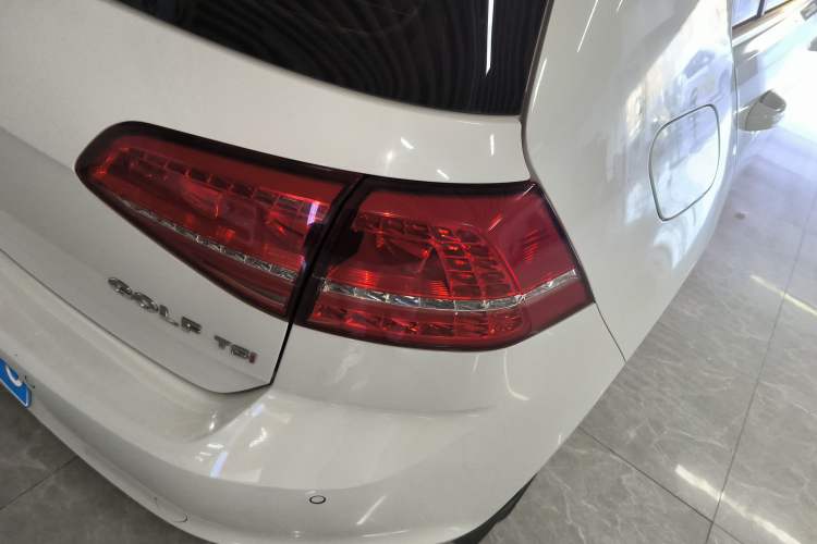 Used Volkswagen Golf 2016 230TSI Automatic Comfort Version
