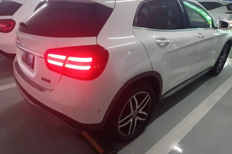Used Mercedes-Benz GLA 2017 GLA 200 Fashion Model

