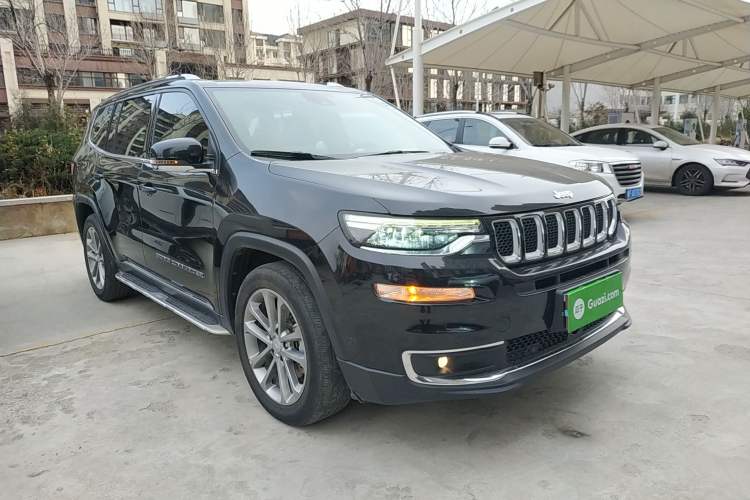 Used  Grand Commander 2018 2.0T Four-Wheel Drive Prestige Edition China V
