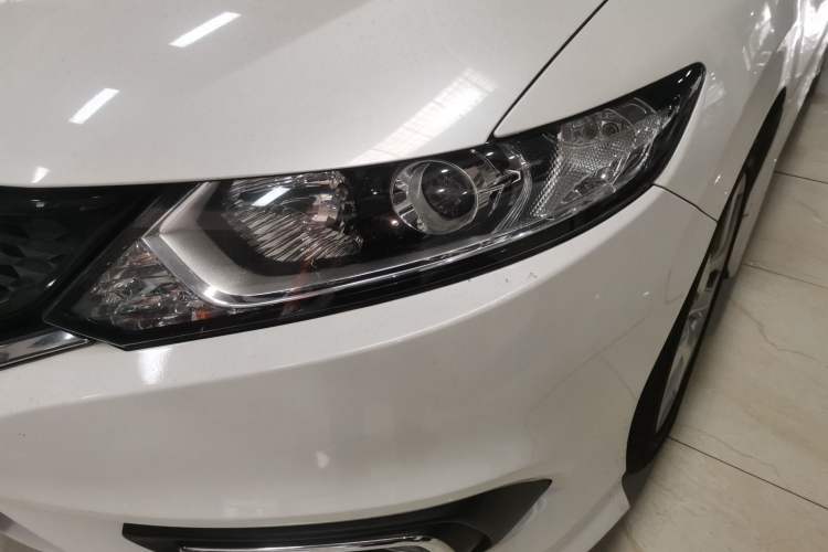 Used Honda Jade 2016 1.8L Automatic Comfort Version 5 Seats
