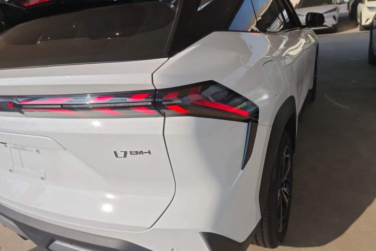 Used  L7 2025 EM-i 115km Exploration+ Edition