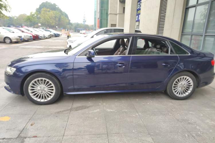 Used Audi A4L 2015 35 TFSI Automatic Comfort Model
