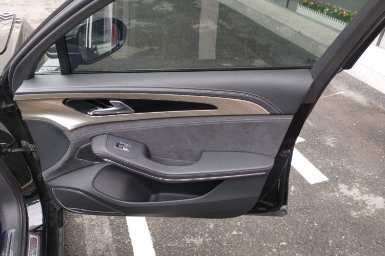 Used Hongqi H9 2020 2.0T Smart Connect Flagship Edition
