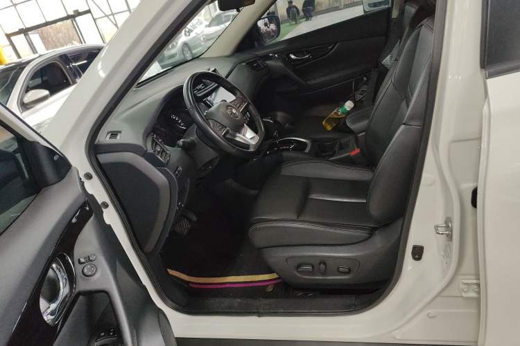 Used Nissan X-Trail 2022 2.0L Two-Wheel Drive Smart Connect & Comfort Edition
